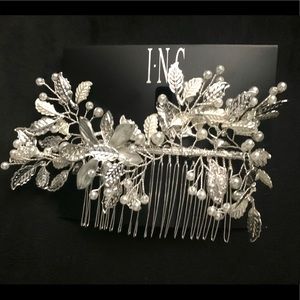 *BRAND NEW* INC Floral Comb Hair Piece